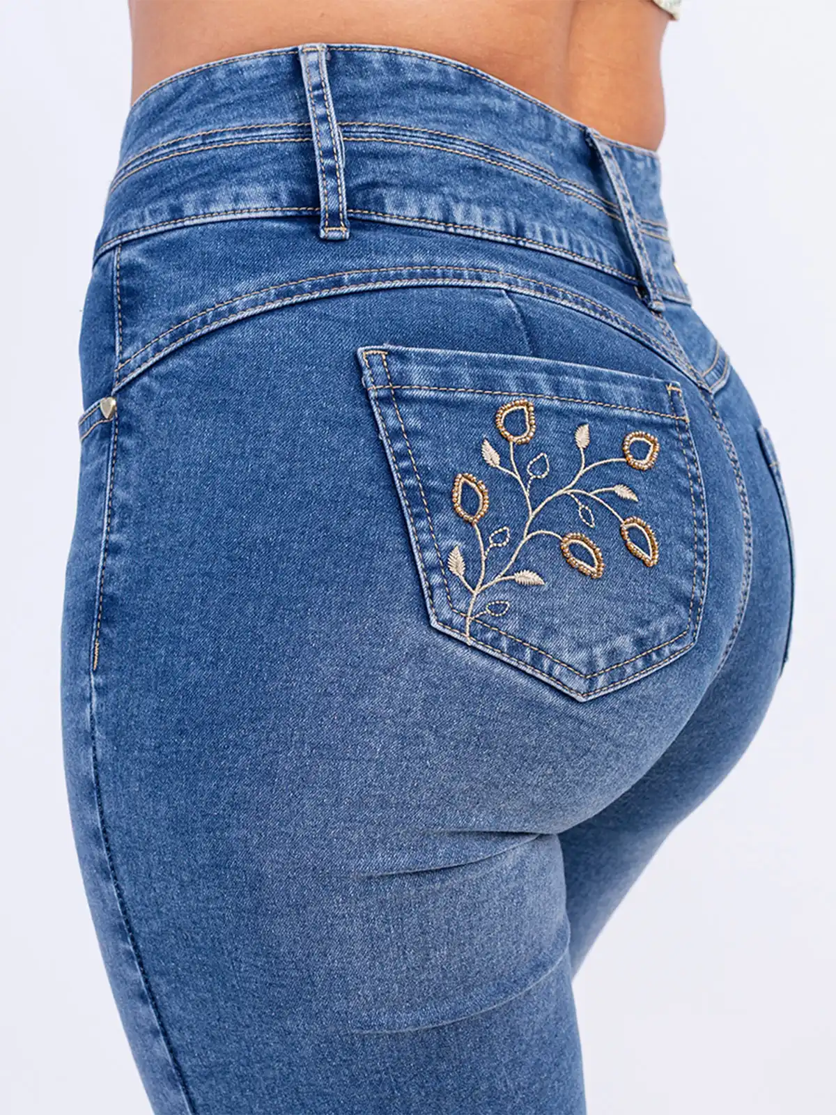 JEANS ALGODÓN REGULAR MUJER SODA BLUES BORDADO BENETI - 6