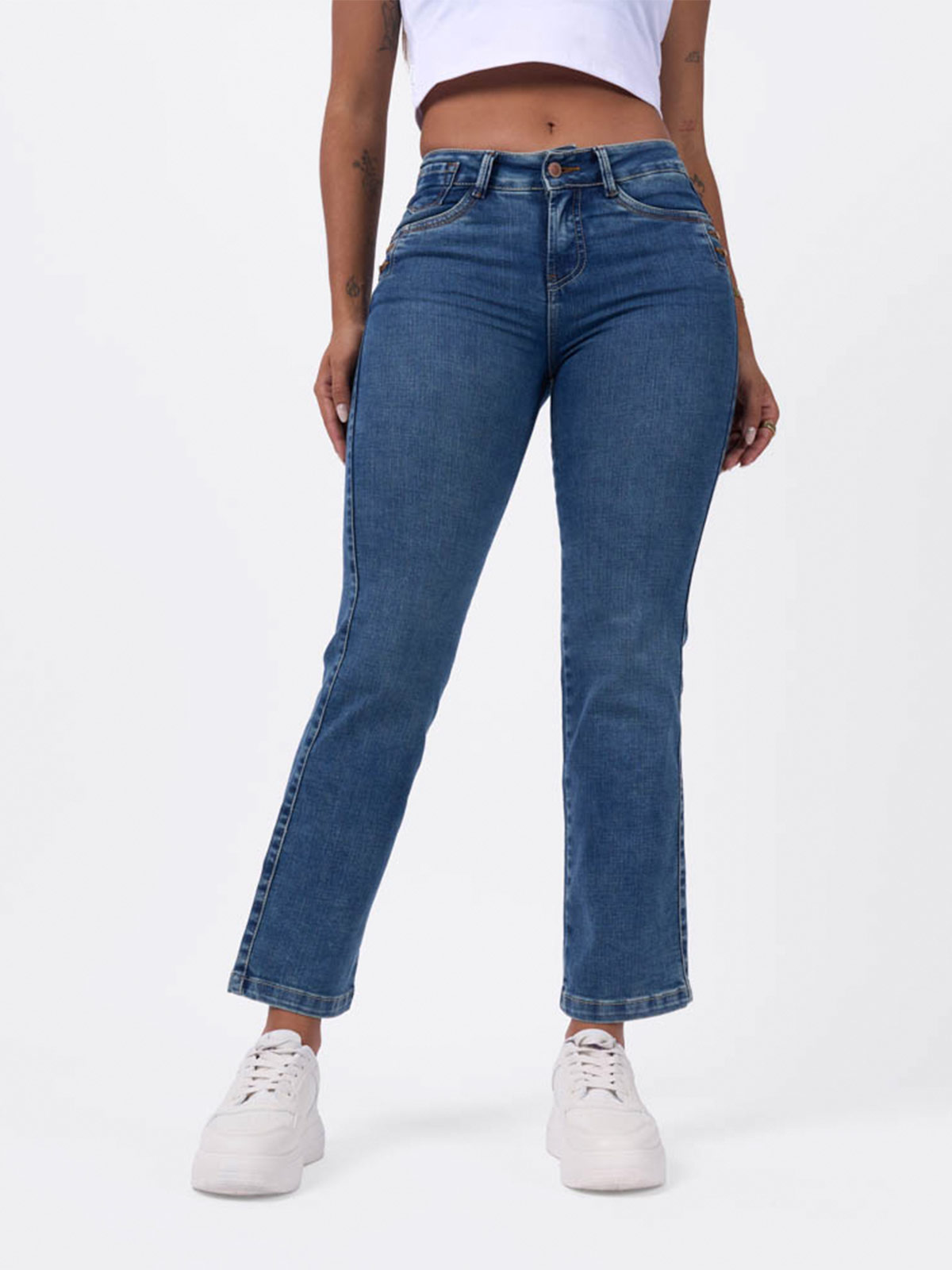 JEAN RECTO MUJER BRONCO GREEICY - 2