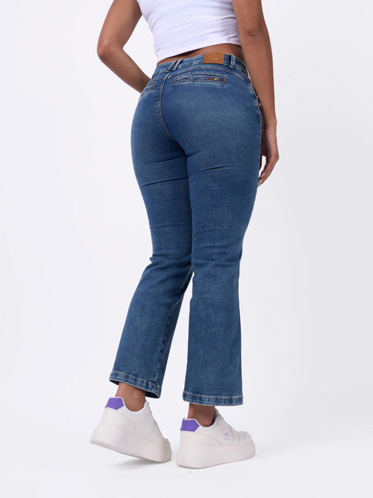 JEAN RECTO MUJER BRONCO GREEICY - 3