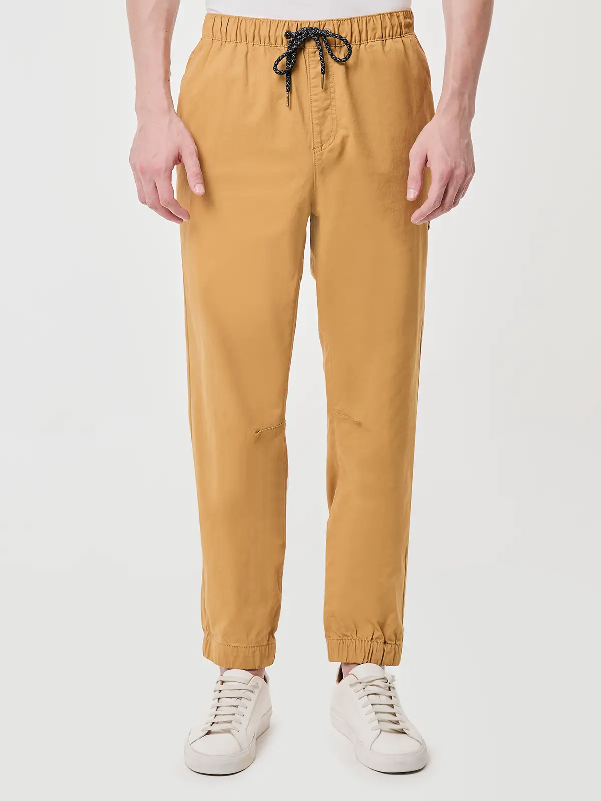 PANTALÓN JOGGER HOMBRE CLOUDBREAK - 1