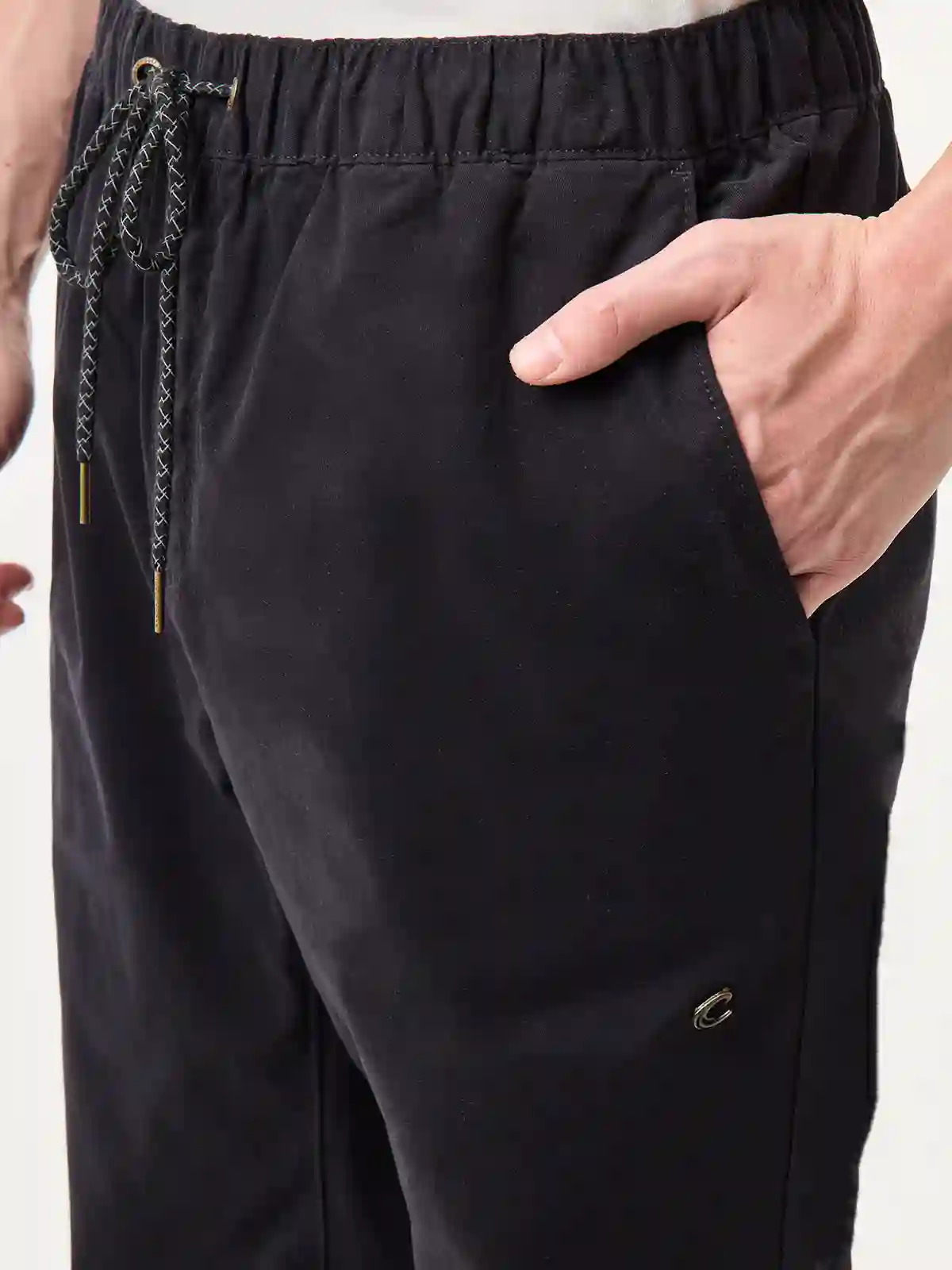 PANTALÓN JOGGER HOMBRE CLOUDBREAK - 4