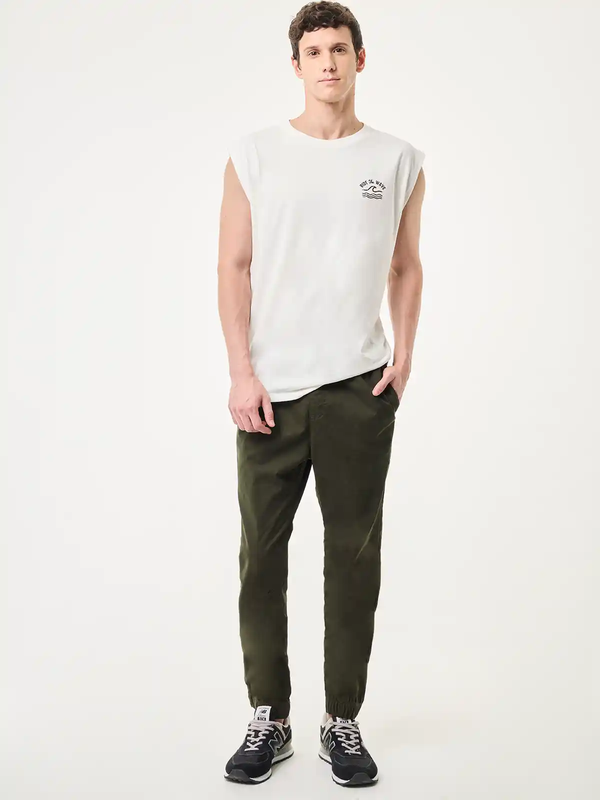 PANTALÓN JOGGER HOMBRE CLOUDBREAK - 5