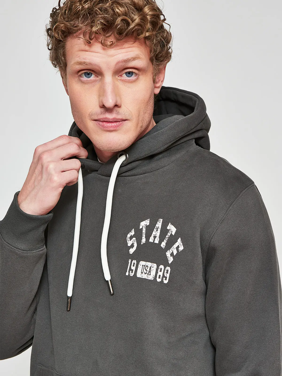POLERA HOMBRE ROBERT LEWIS ALINA HOODIE - 3
