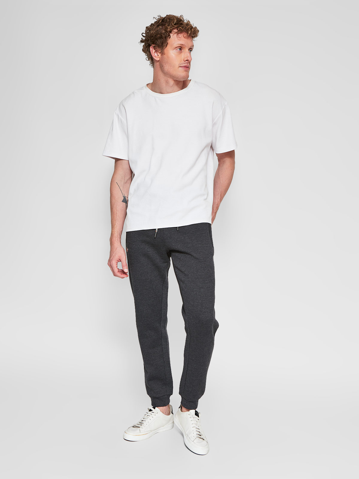 PANTALÓN JOGGER HOMBRE ROBERT LEWIS BALMA - 1