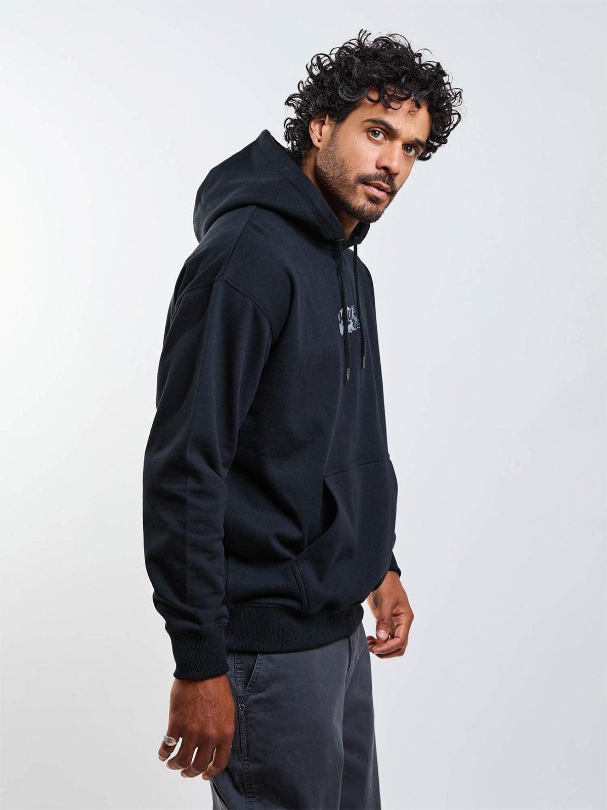 POLERA HOMBRE MAUI AND SONS CANGURO 5O540 - 4