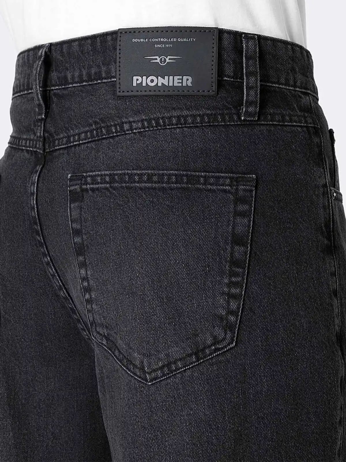 JEAN MOM FIT HOMBRE PIONIER PUMA - 5