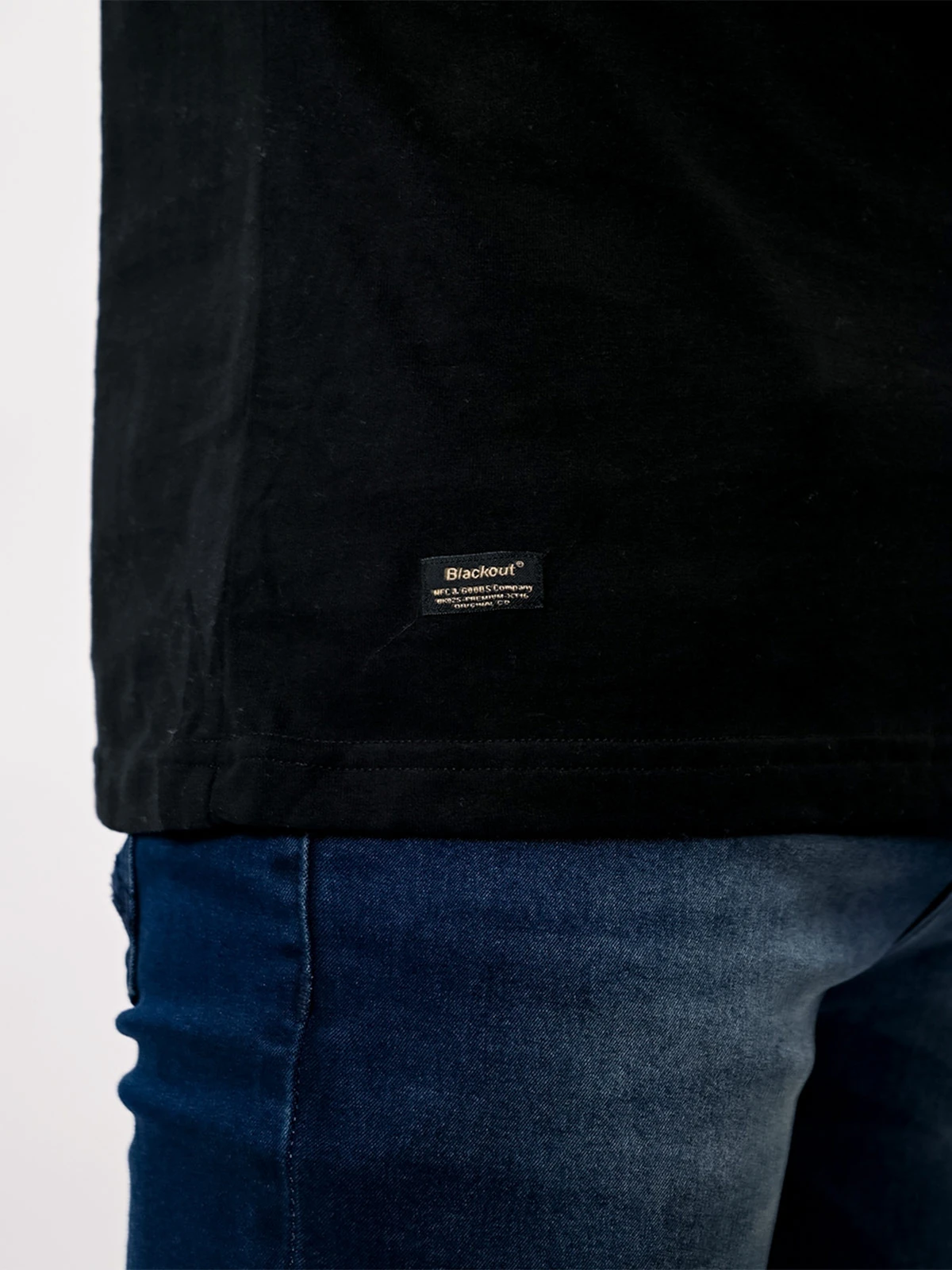 POLO MANGA LARGA BOXY FIT HOMBRE BLACKOUT DANIELS - 4