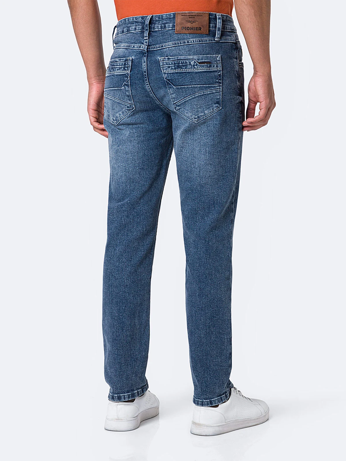 JEAN HOMBRE PIONIER BEDRICH - 3