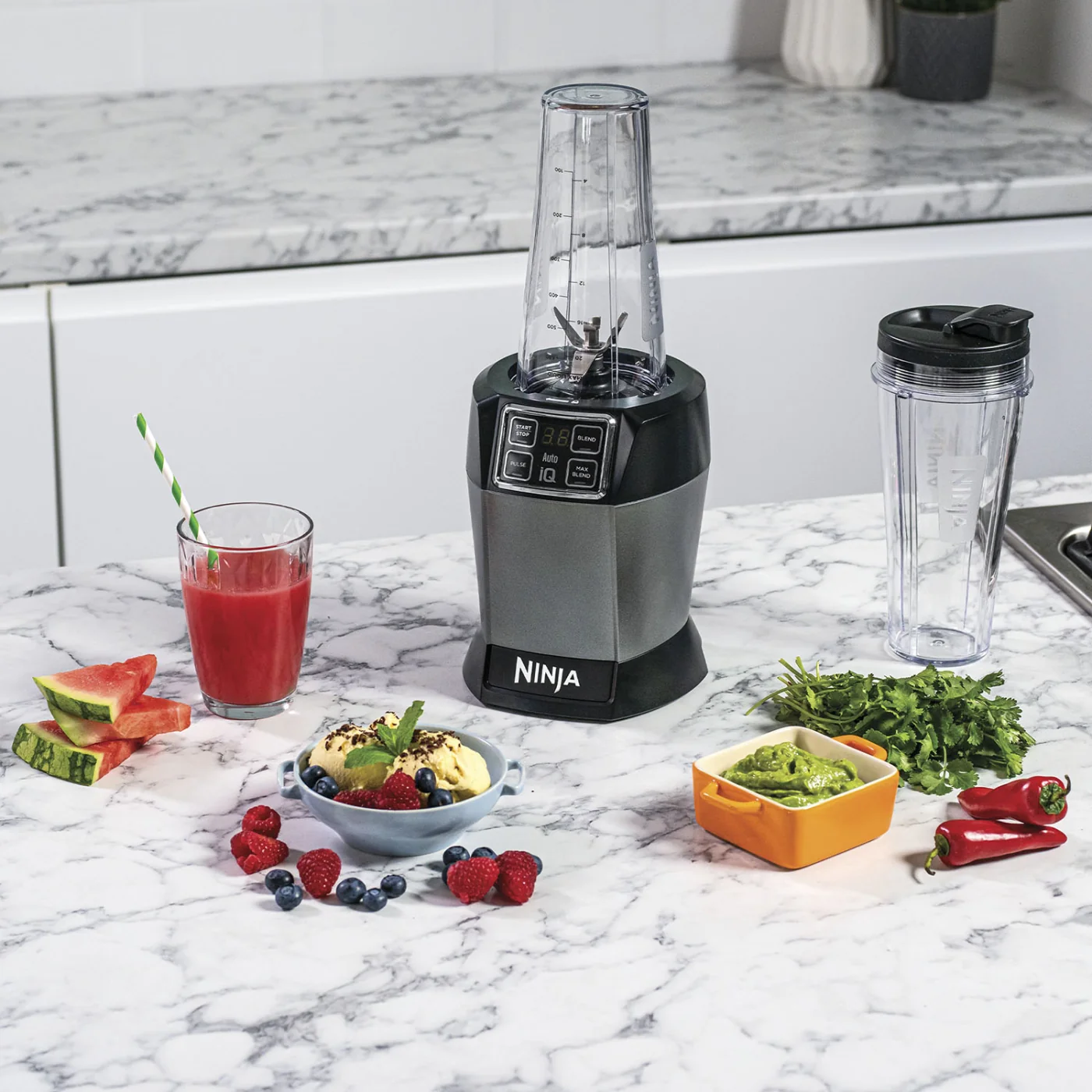 LICUADORA NINJA INDIVIDUAL  CON AUTO-IQ® 1000 W - 2