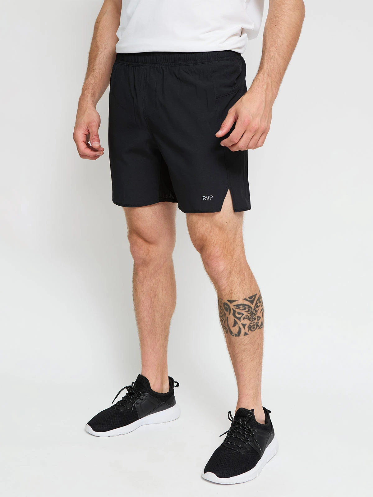 SHORT DEPORTIVO HOMBRE REVUP GATO - 2