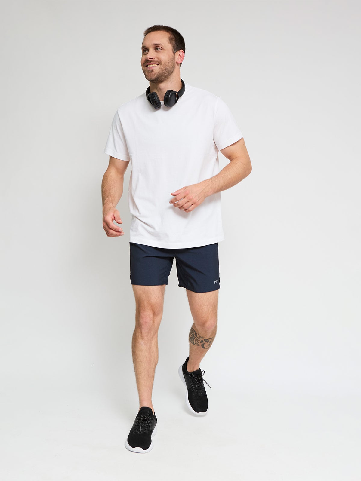 SHORT DEPORTIVO HOMBRE REVUP GATO - 1