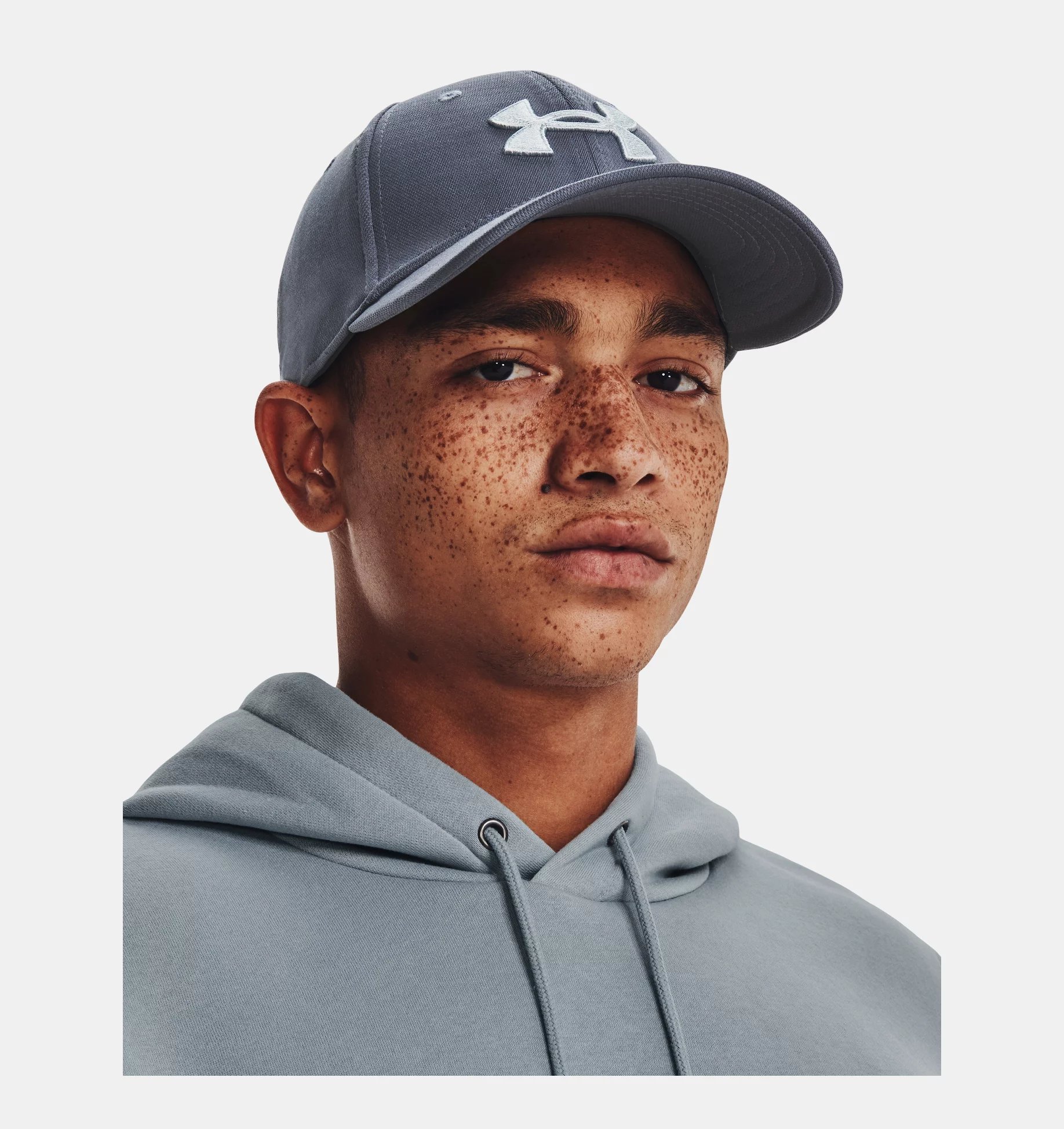 GORRO UNDER ARMOUR 1376700-044 BLITZ GRIS HOMBRE - 3