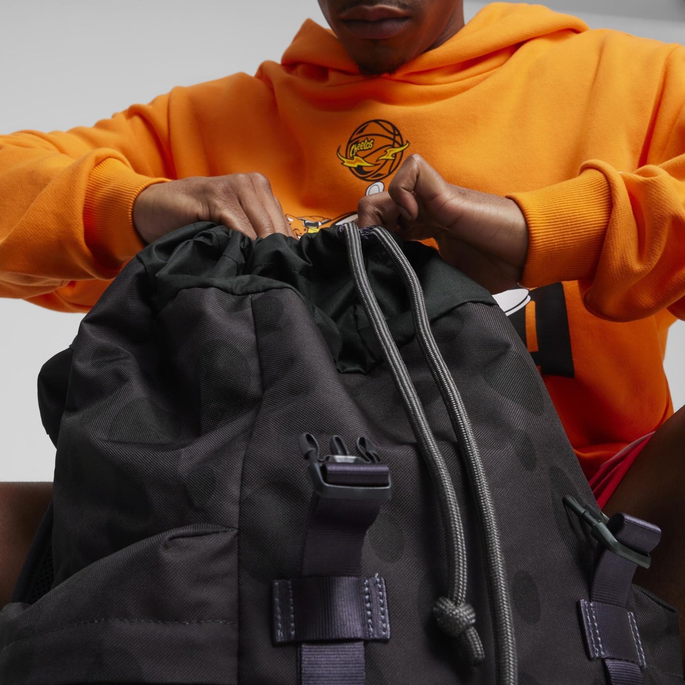 Ripley - MOCHILA PUMA 90775 01 HOOPS X CHEETOS MULTICOLOR