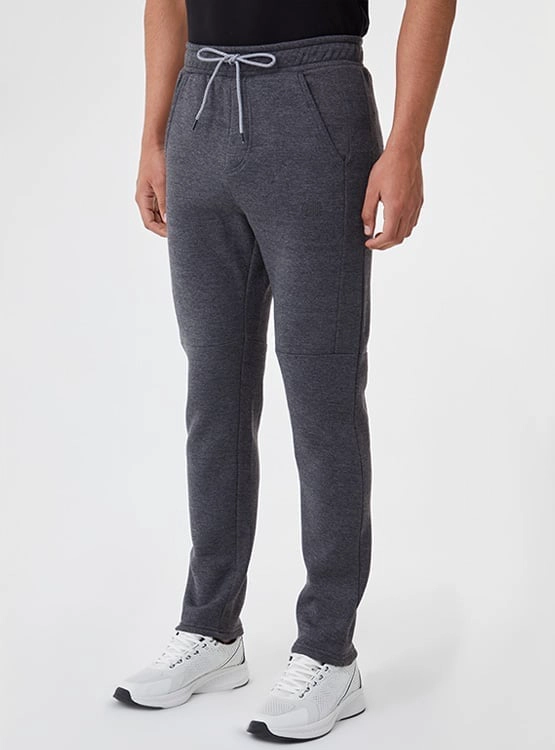 PANTALÓN DE BUZO SKINNY HOMBRE REVUP - 3