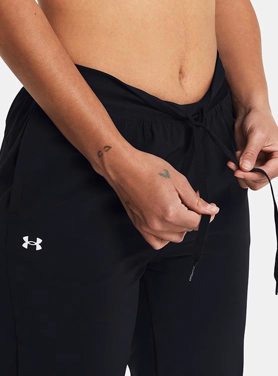 PANTALÓN DE BUZO MUJER UNDER ARMOUR HIGH RISE WOVEN NEGRO - 3