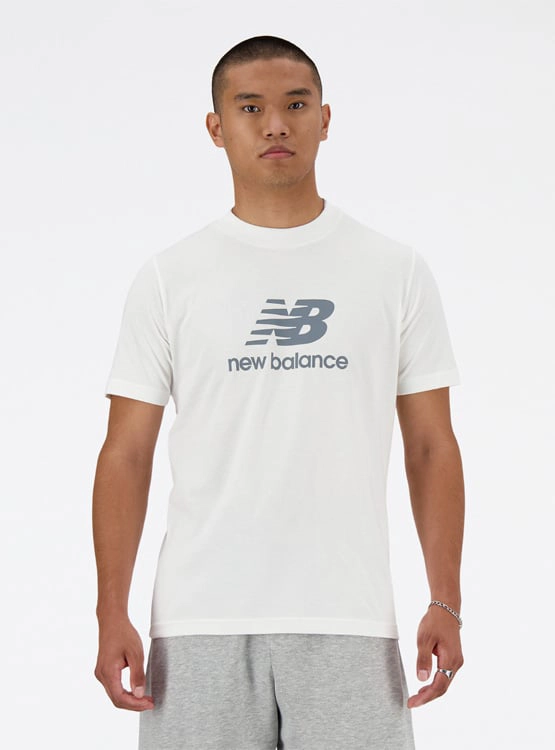 POLO HOMBRE NEW BALANCE SPORT ESSENTIALS LOGO MT41502WT ALGODÓN BLANCO - 1