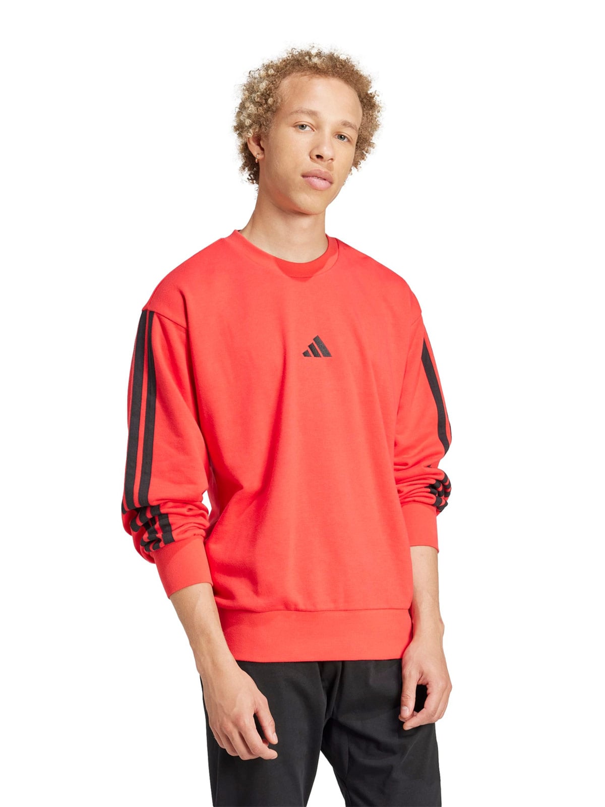 POLERA TRAINING HOMBRE ADIDAS ESSENTIALS THREE STRIPES FRENCH TERRY SWEATSHIRT ALGODÓN ROJO - 1