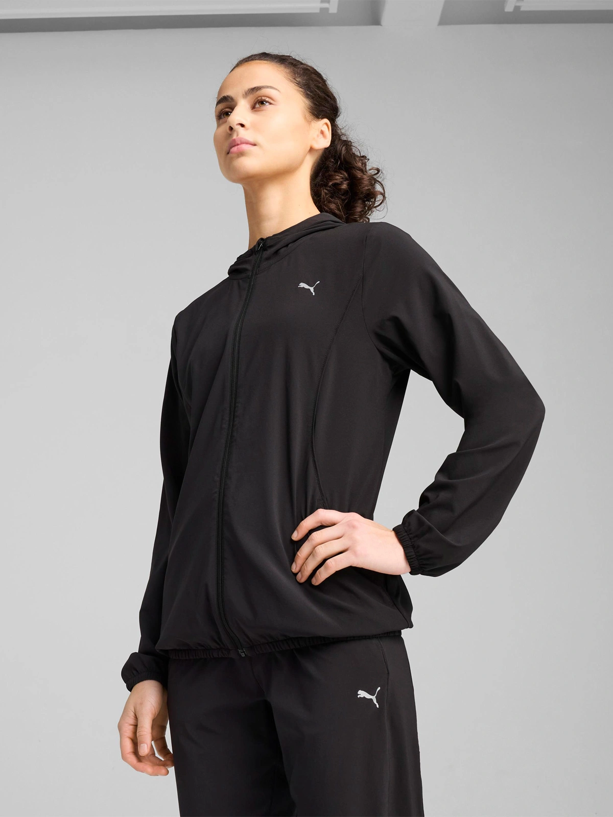 CASACA MUJER PUMA RUN VELOCITY WOVEN JACKET W NEGRO - 1