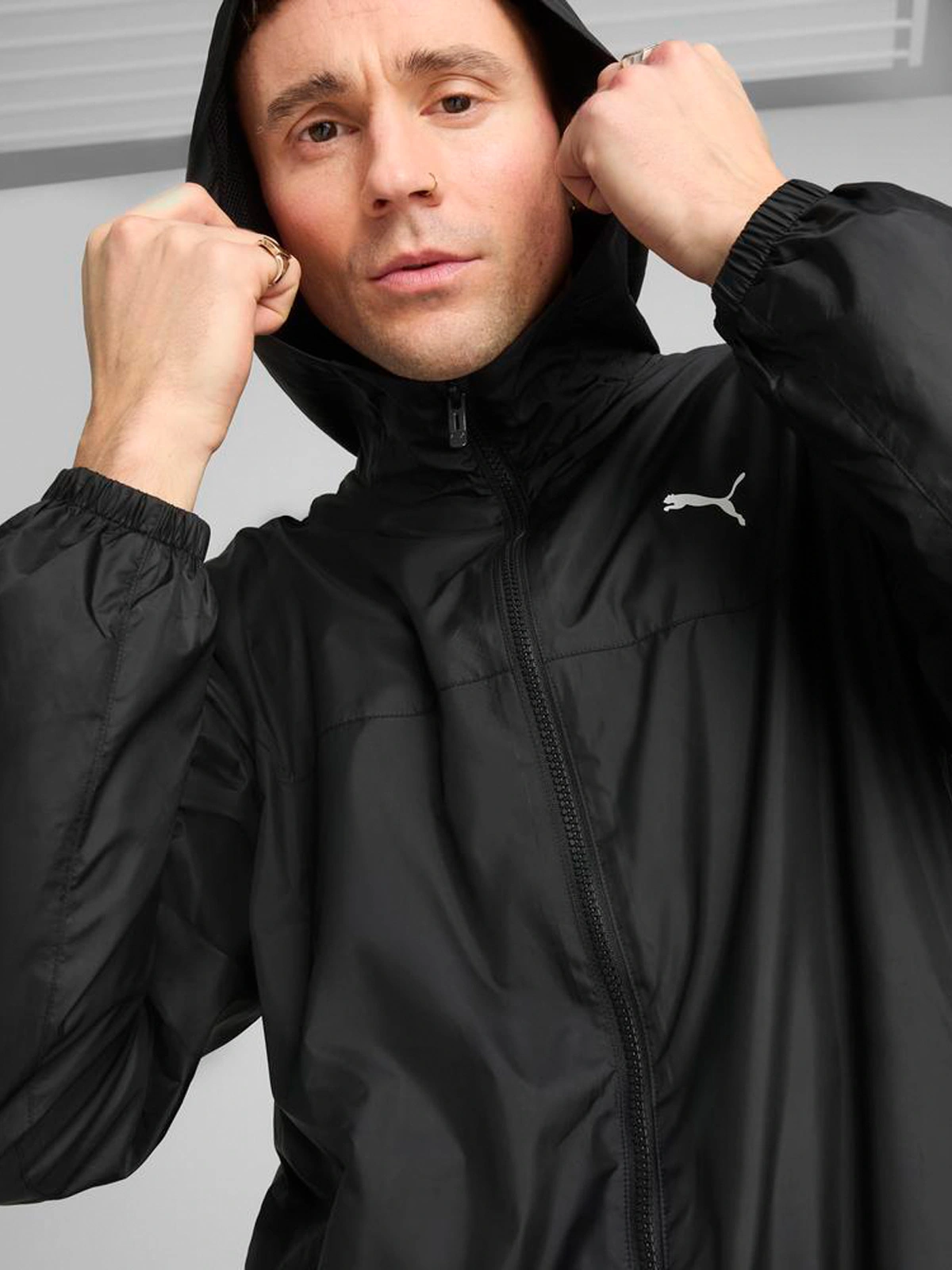 CASACA  HOMBRE PUMA ESS REGULAR WINDBREAKER CORTAVIENTOS ESSENTIALS NEGRO - 3