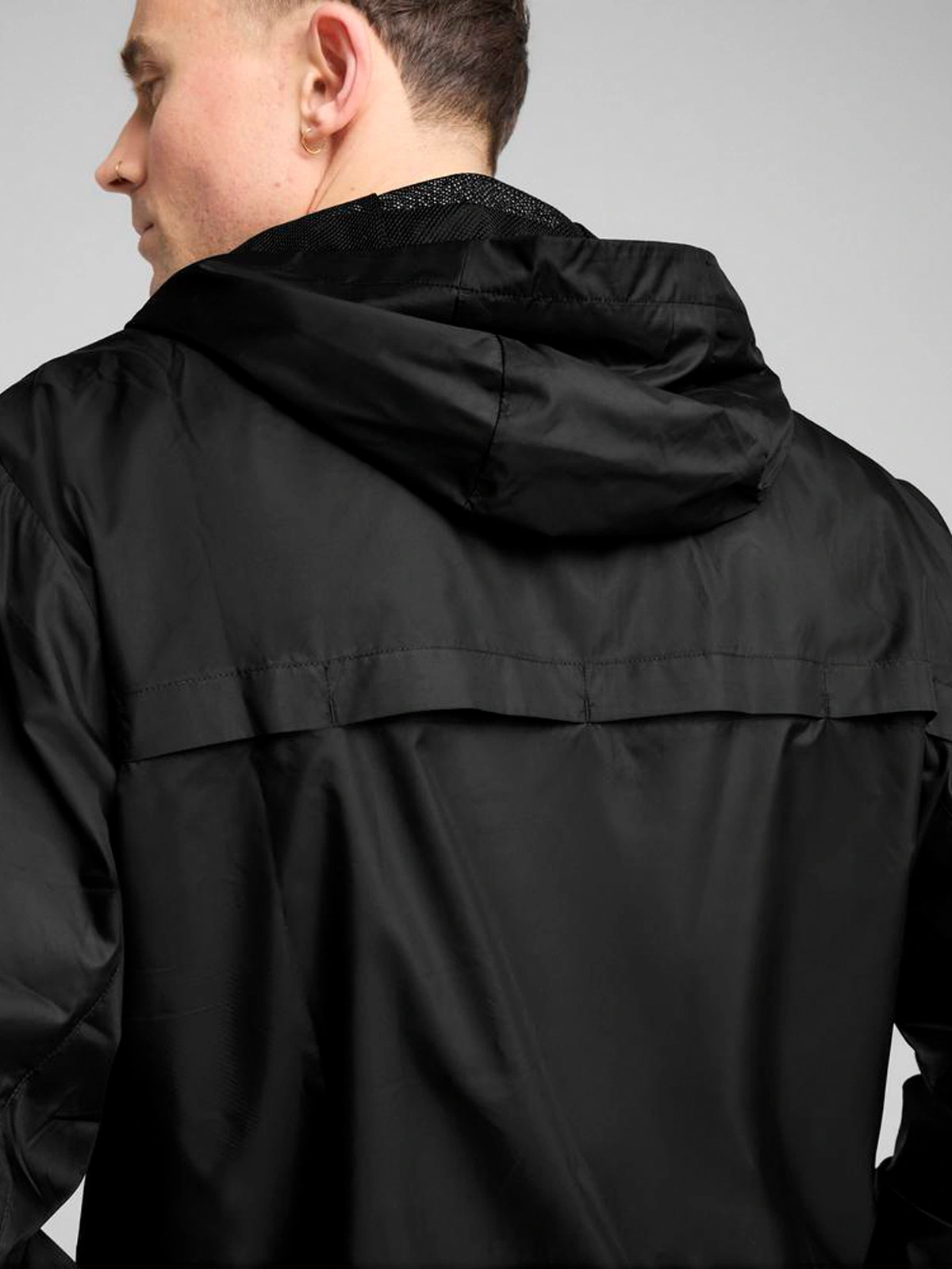 CASACA  HOMBRE PUMA ESS REGULAR WINDBREAKER CORTAVIENTOS ESSENTIALS NEGRO - 4