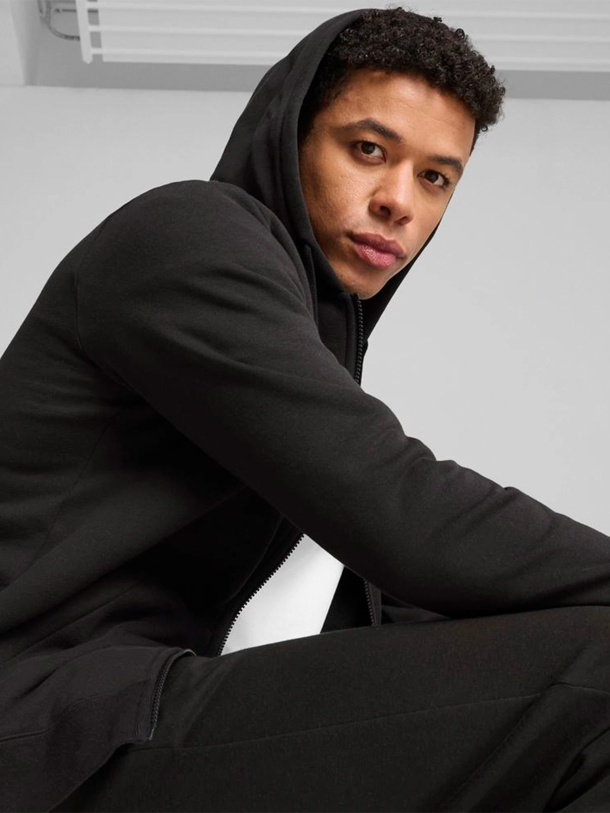 CASACA DEPORTIVA CON CIERRE HOMBRE PUMA ESSENTIALS NO.1 LOGO - 2