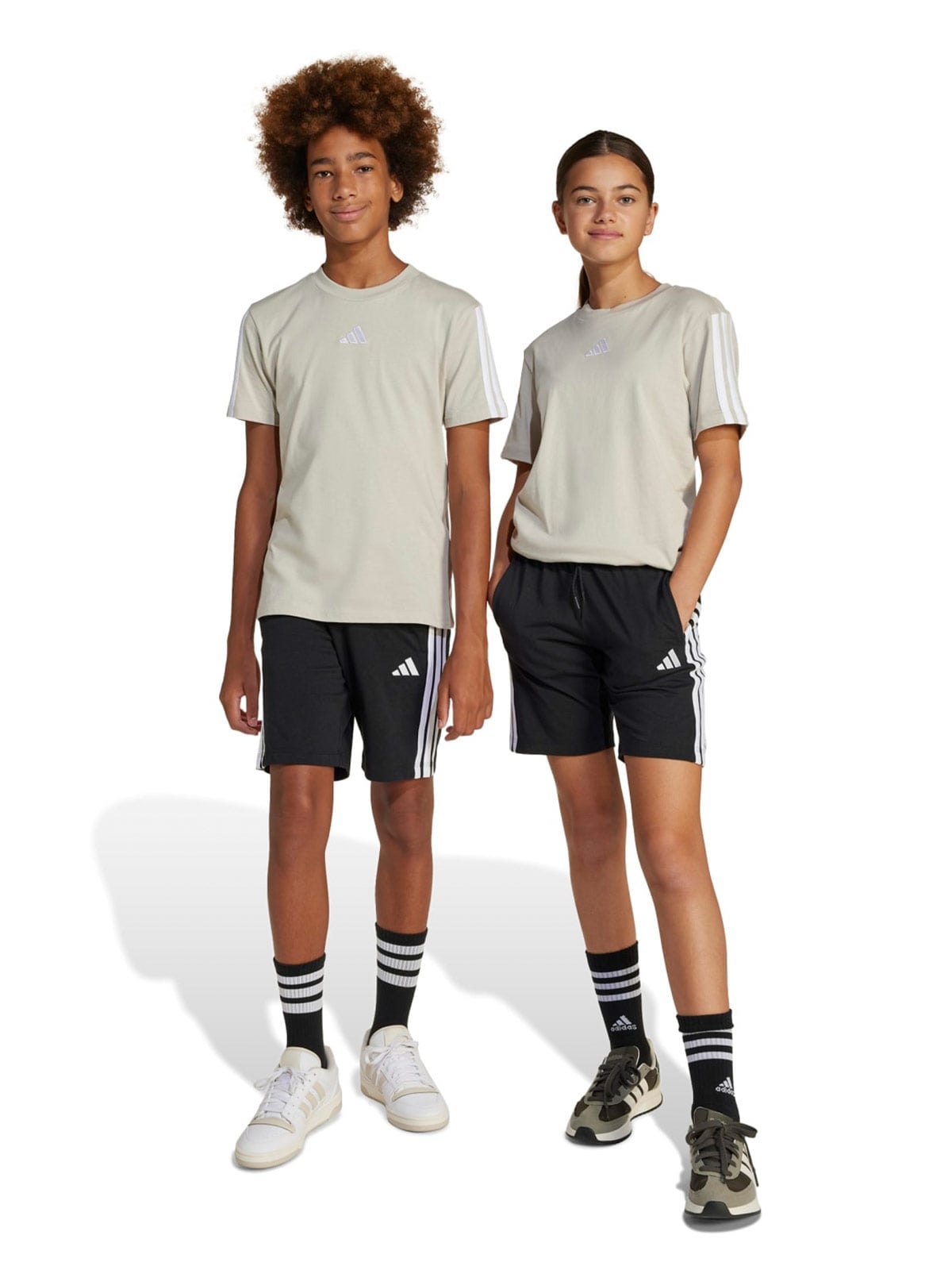 SHORTS URBANO NIÑO ADIDAS ESSENTIALS - 1