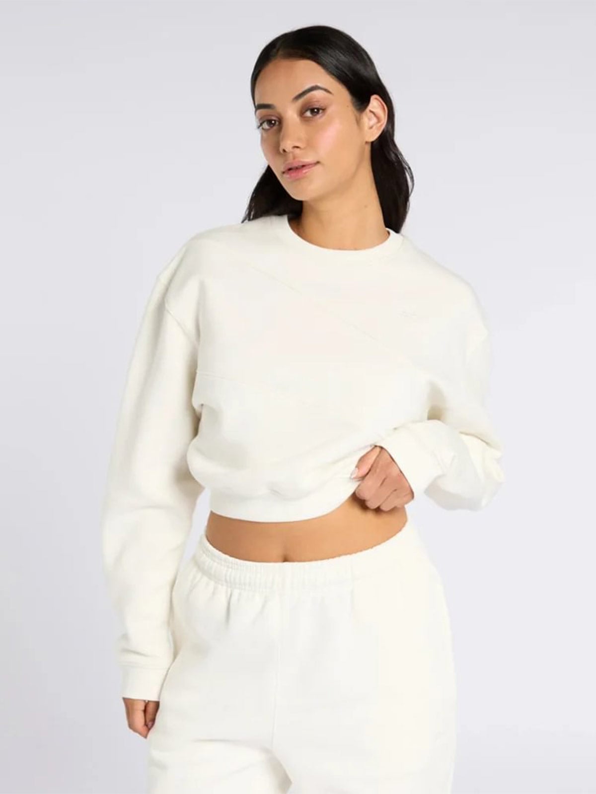 POLERA MUJER REEBOK AE VECTOR LAYER ALGODÓN BEIGE - 1
