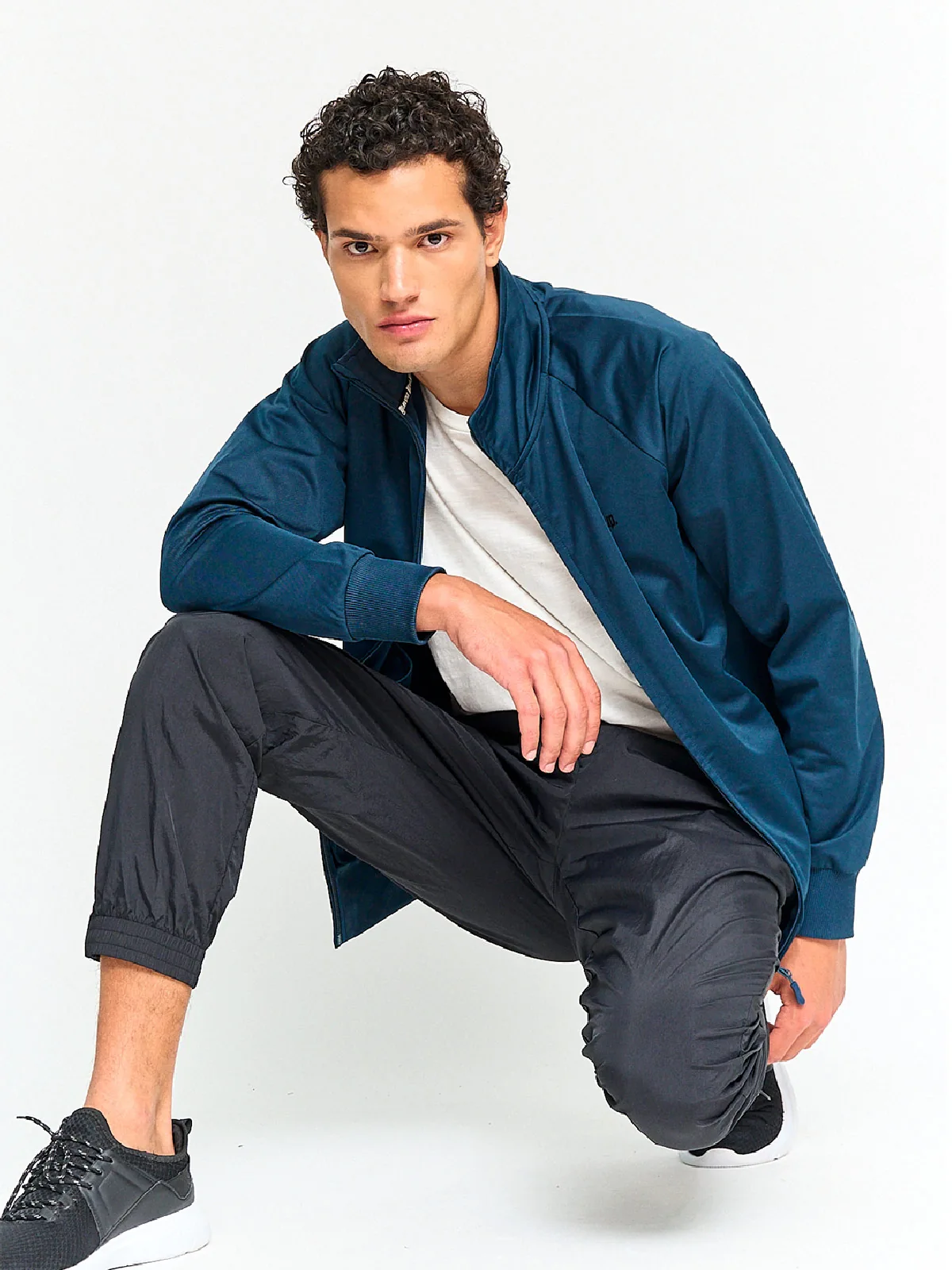 CASACA DEPORTIVA HOMBRE REVUP BUM - 4