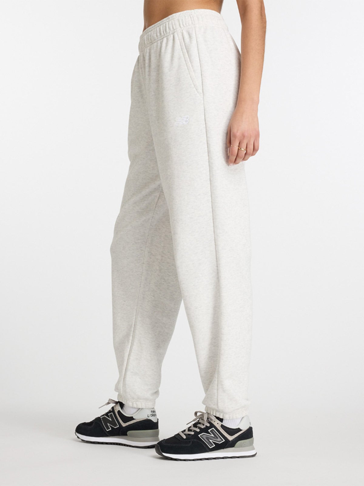 PANTALÓN BUZO MUJER NEW BALANCE JOGGER WP41500 - 2