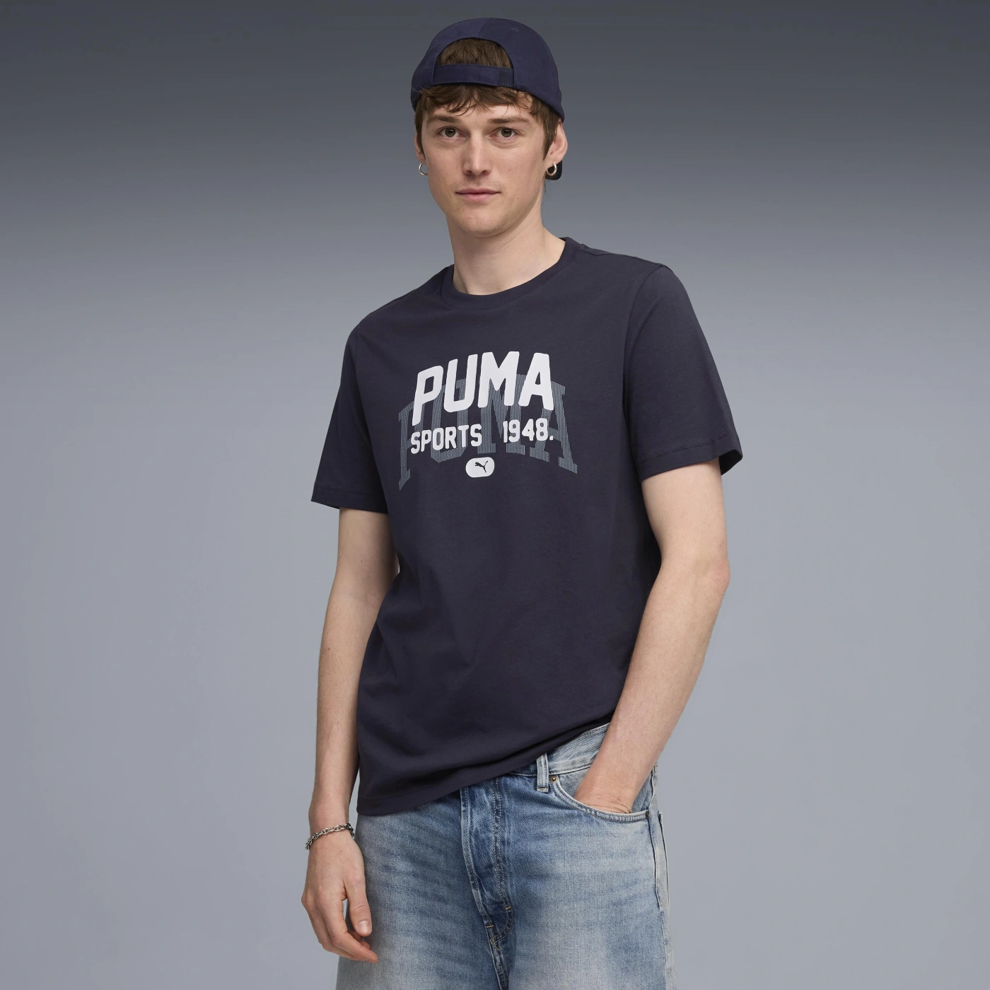 POLERA HOMBRE PUMA AZUL GRAPHIC VARSITY TEE - 1