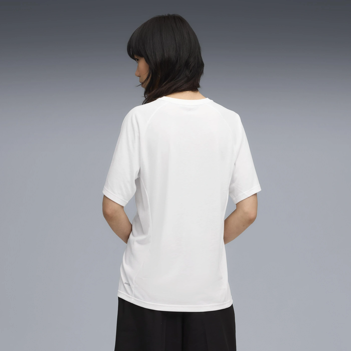 POLERA MUJER PUMA BLANCO EVOSTRIPE RELAXED GRAPHIC TEE - 1