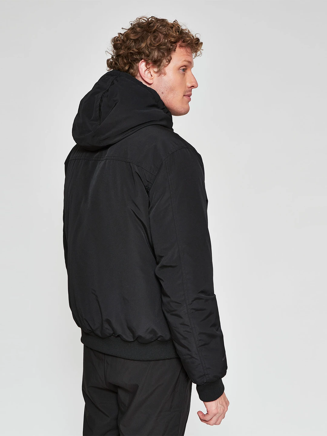 CASACA DEPORTIVA HOMBRE RESCUE AMET - 2