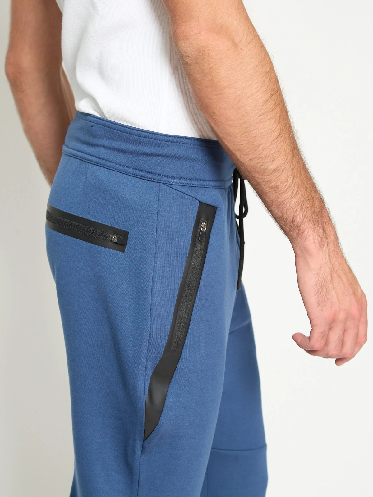 PANTALÓN BUZO HOMBRE REVUP CORTES - 2