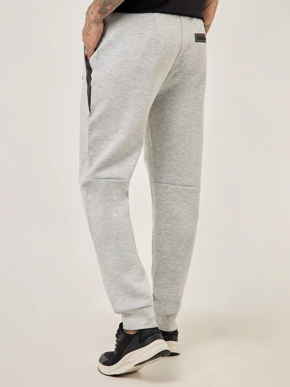 PANTALÓN BUZO HOMBRE REVUP CORTES - 2