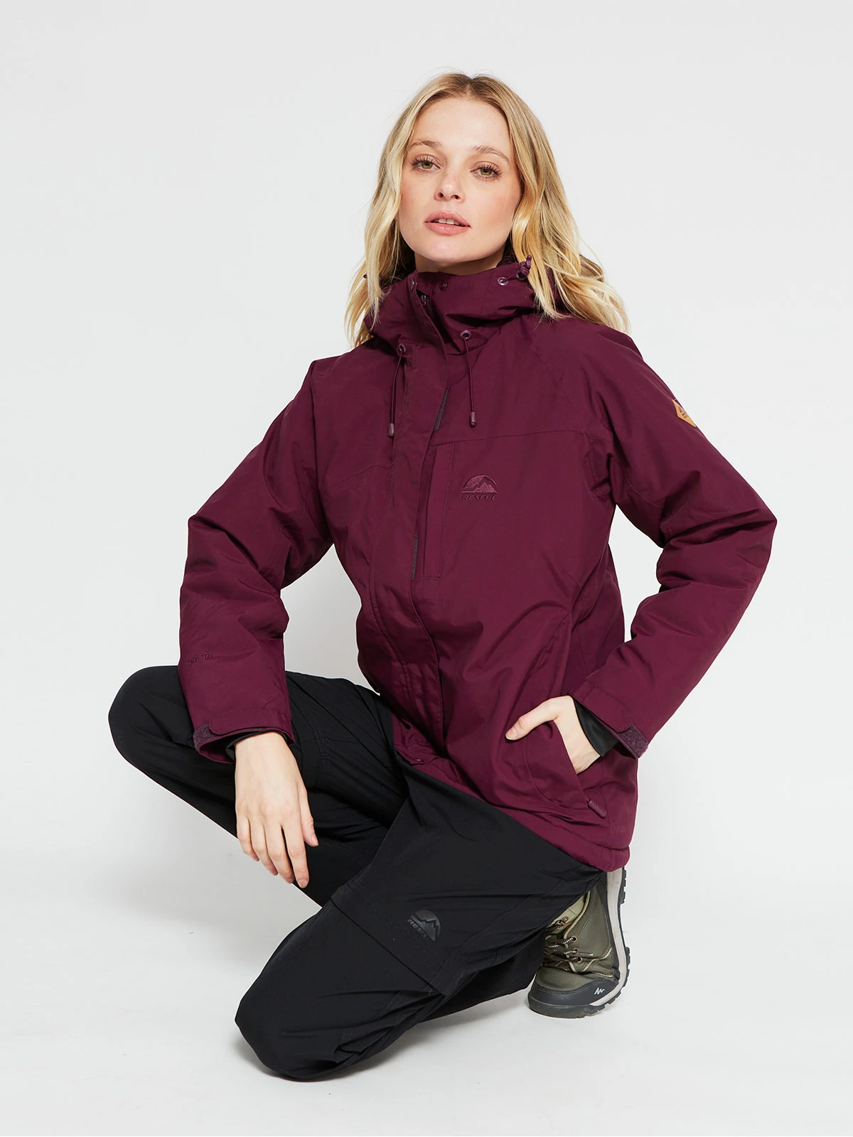 CASACA DEPORTIVA MUJER RESCUE WALLY - 5
