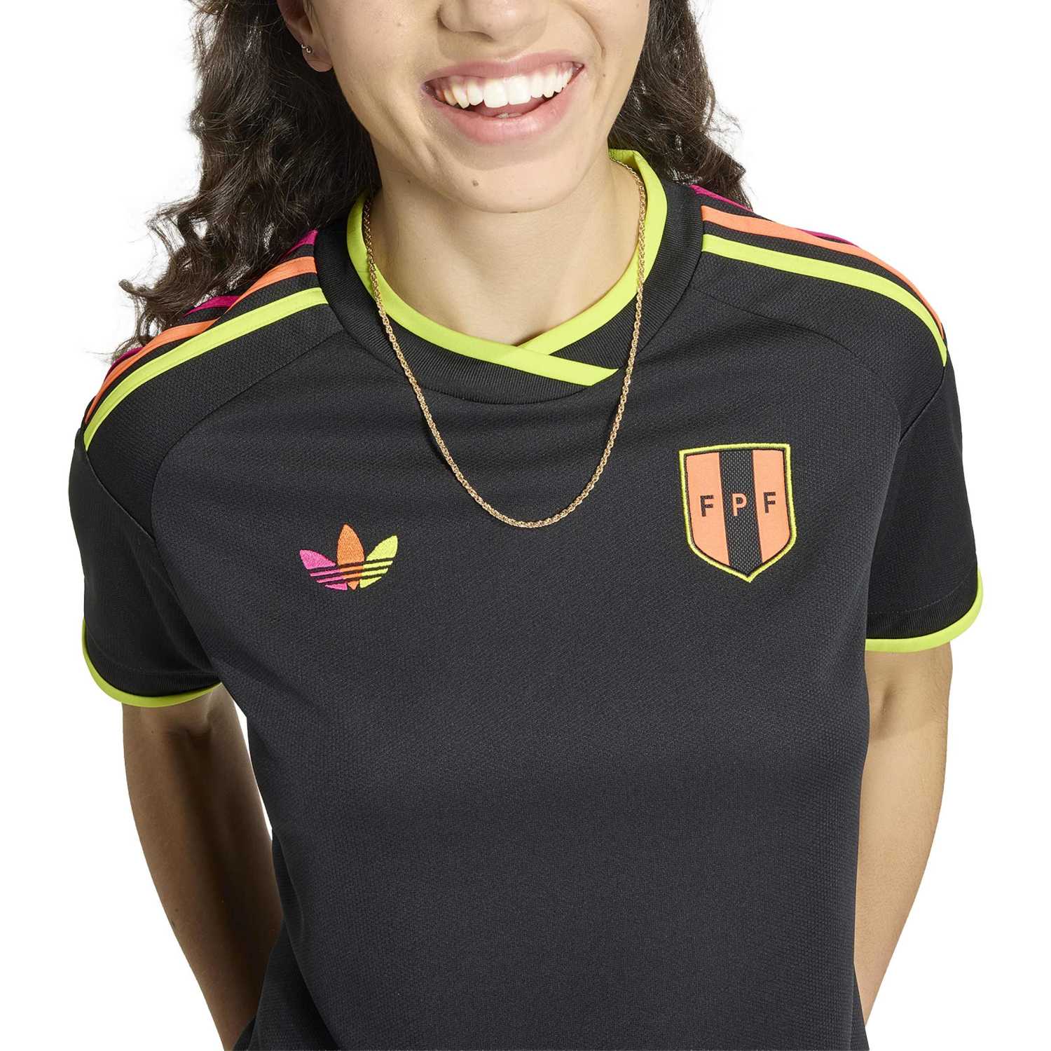CAMISETA DEPORTIVA MUJER ADIDAS VISITANTE SELECCIÓN PERUANA 26 - 2