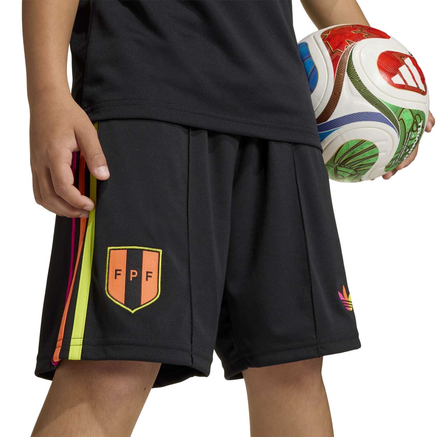 SHORTS NIÑO ADIDAS VISITANTE SELECCIÓN PERUANA 26 - 4