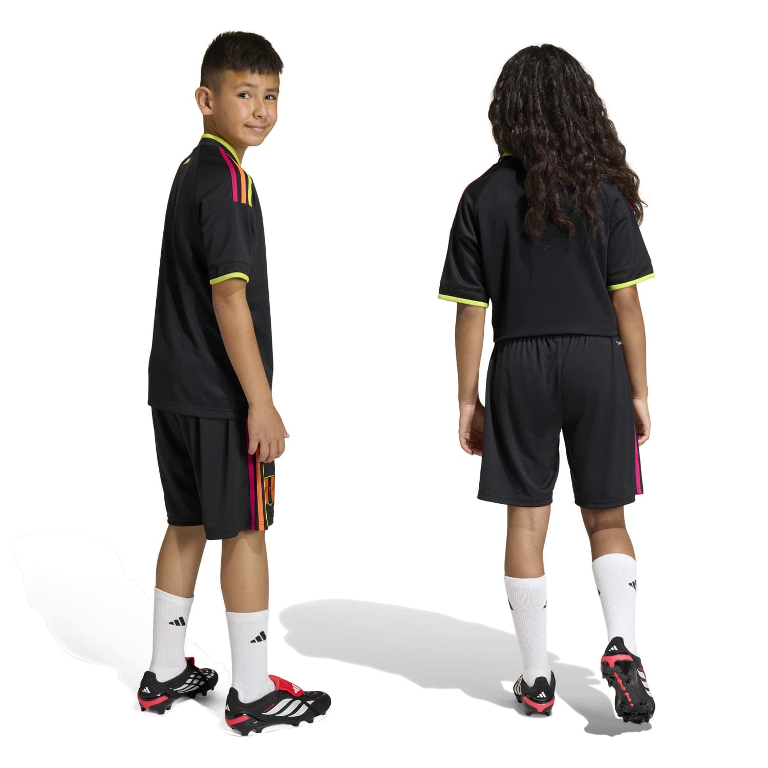 SHORTS NIÑO ADIDAS VISITANTE SELECCIÓN PERUANA 26 - 6