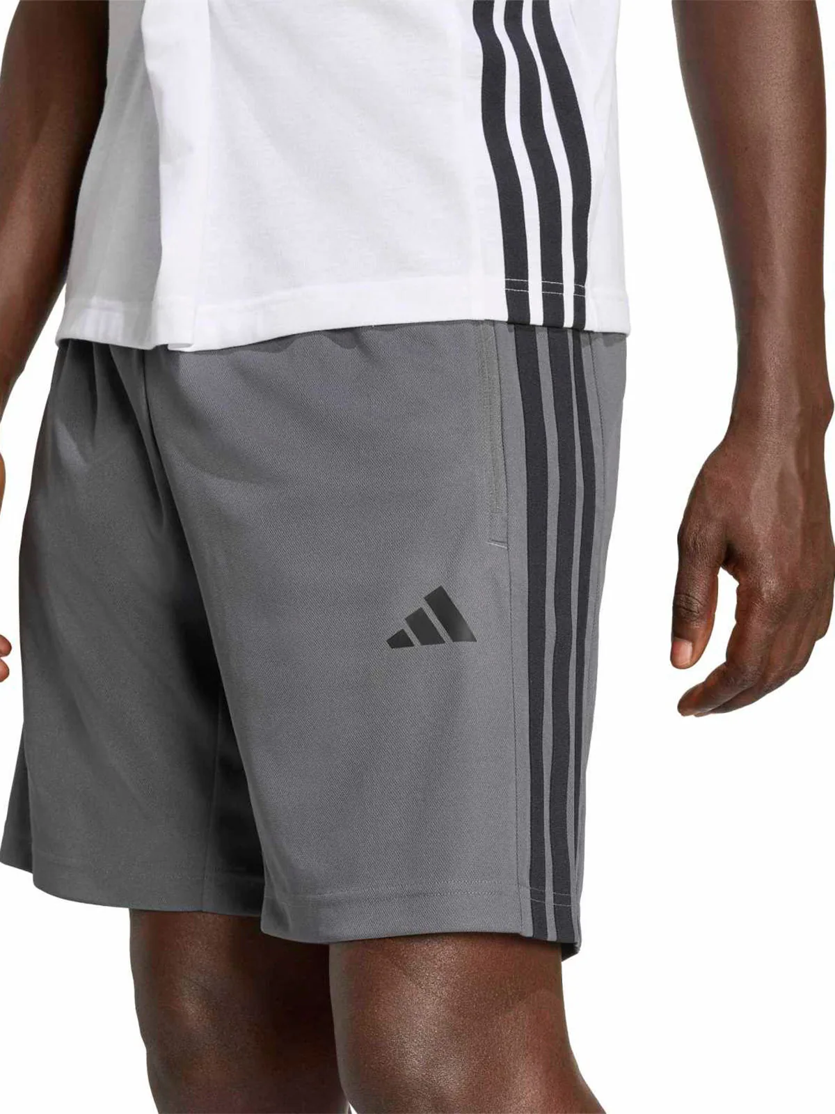 SHORT DEPORTIVO ENTRENAMIENTO HOMBRE ADIDAS ESSENTIALS BASE 4 - 5
