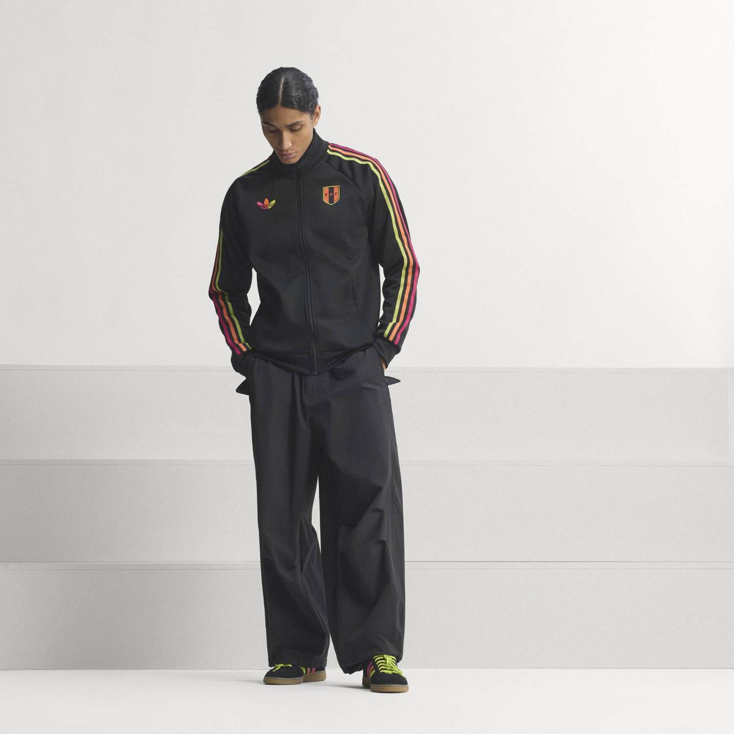 CASACA DEPORTIVA HOMBRE ADIDAS PERÚ ORIGINALS - 6