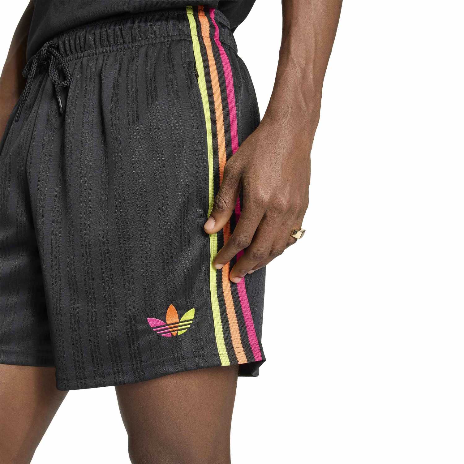 SHORT DEPORTIVO ORIGINALS DE PERÚ HOMBRE ADIDAS - 2