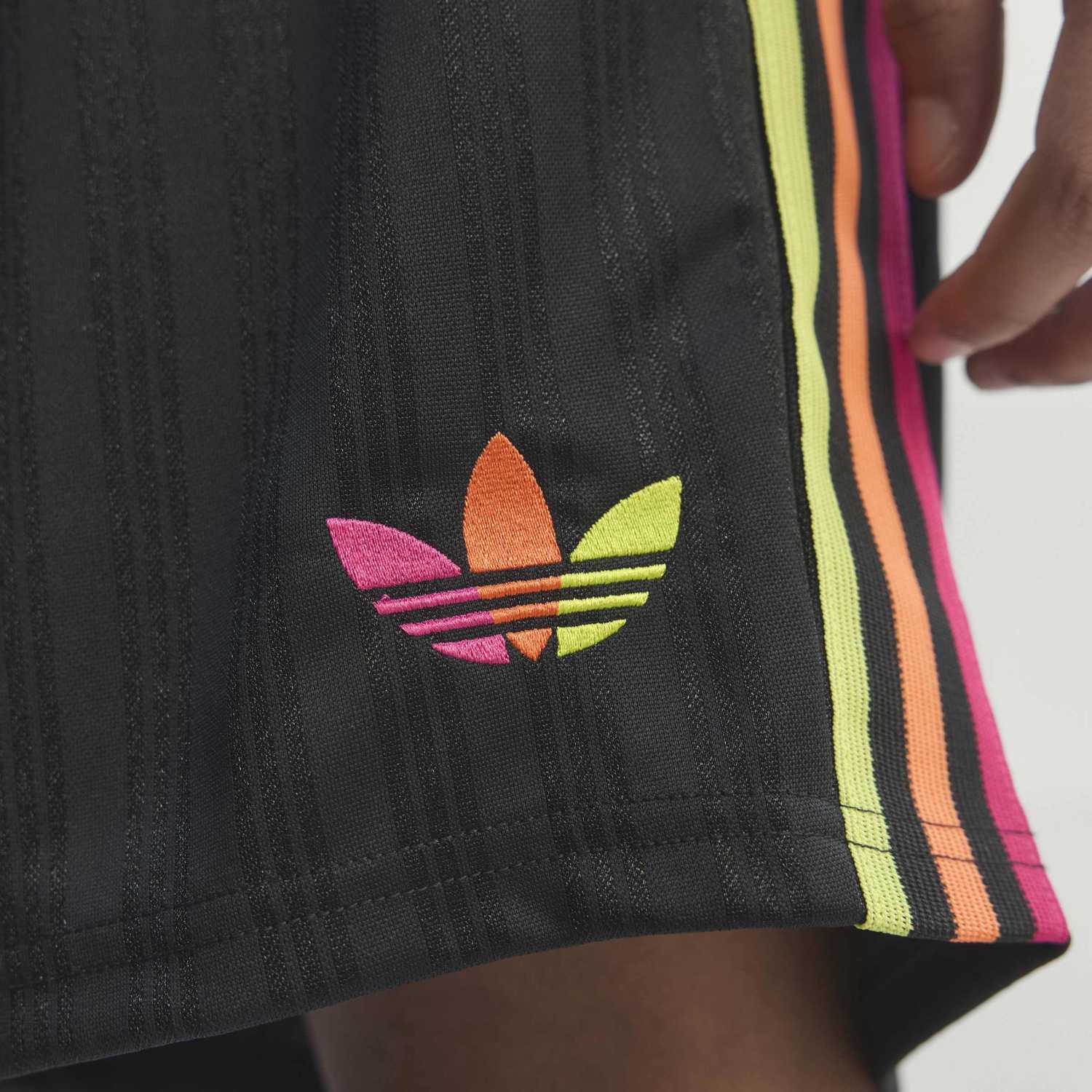 SHORT DEPORTIVO ORIGINALS DE PERÚ HOMBRE ADIDAS - 7