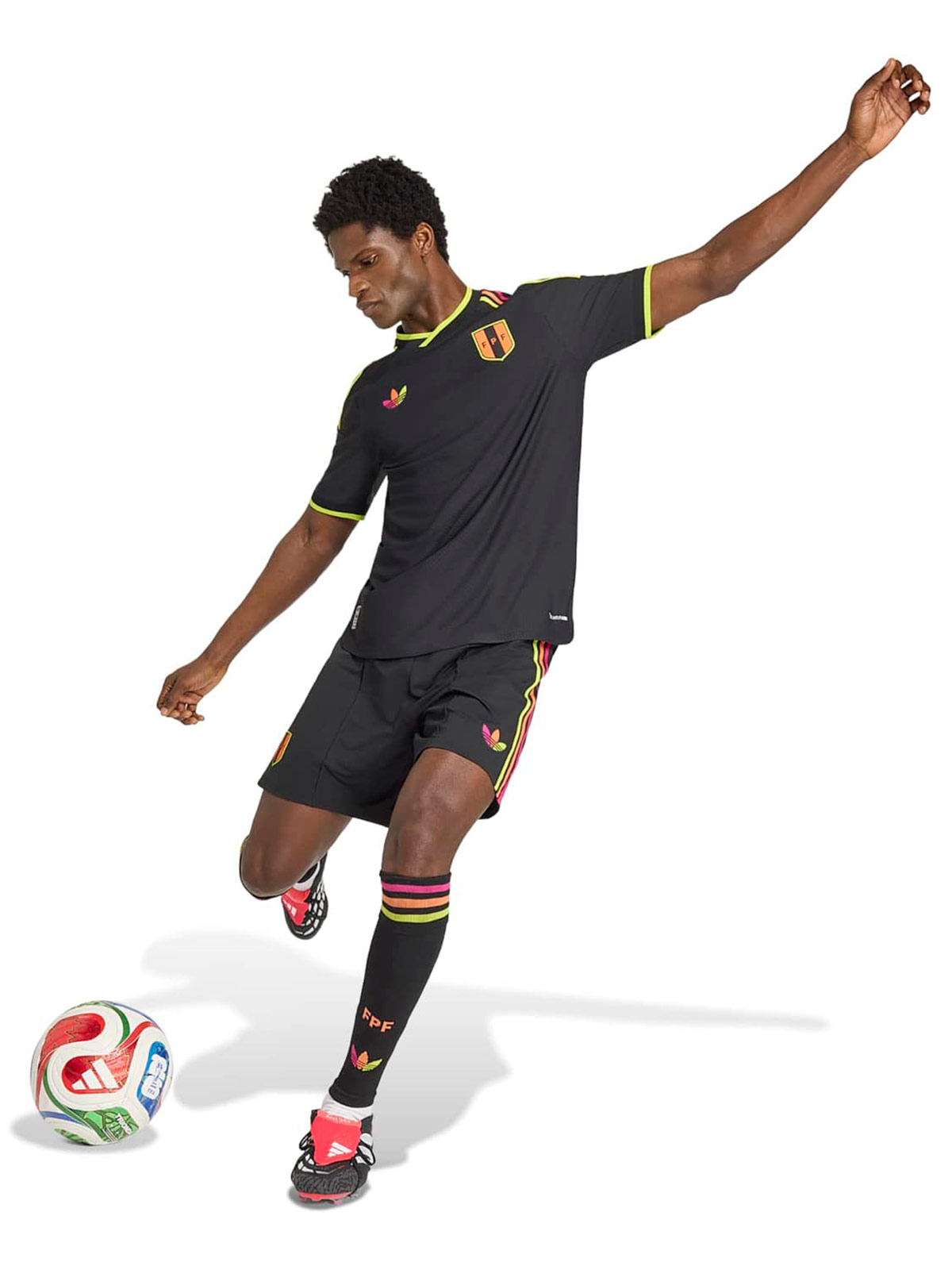 CAMISETA HOMBRE ADIDAS JUGADOR SELECCIÓN PERUANA 26 - 3