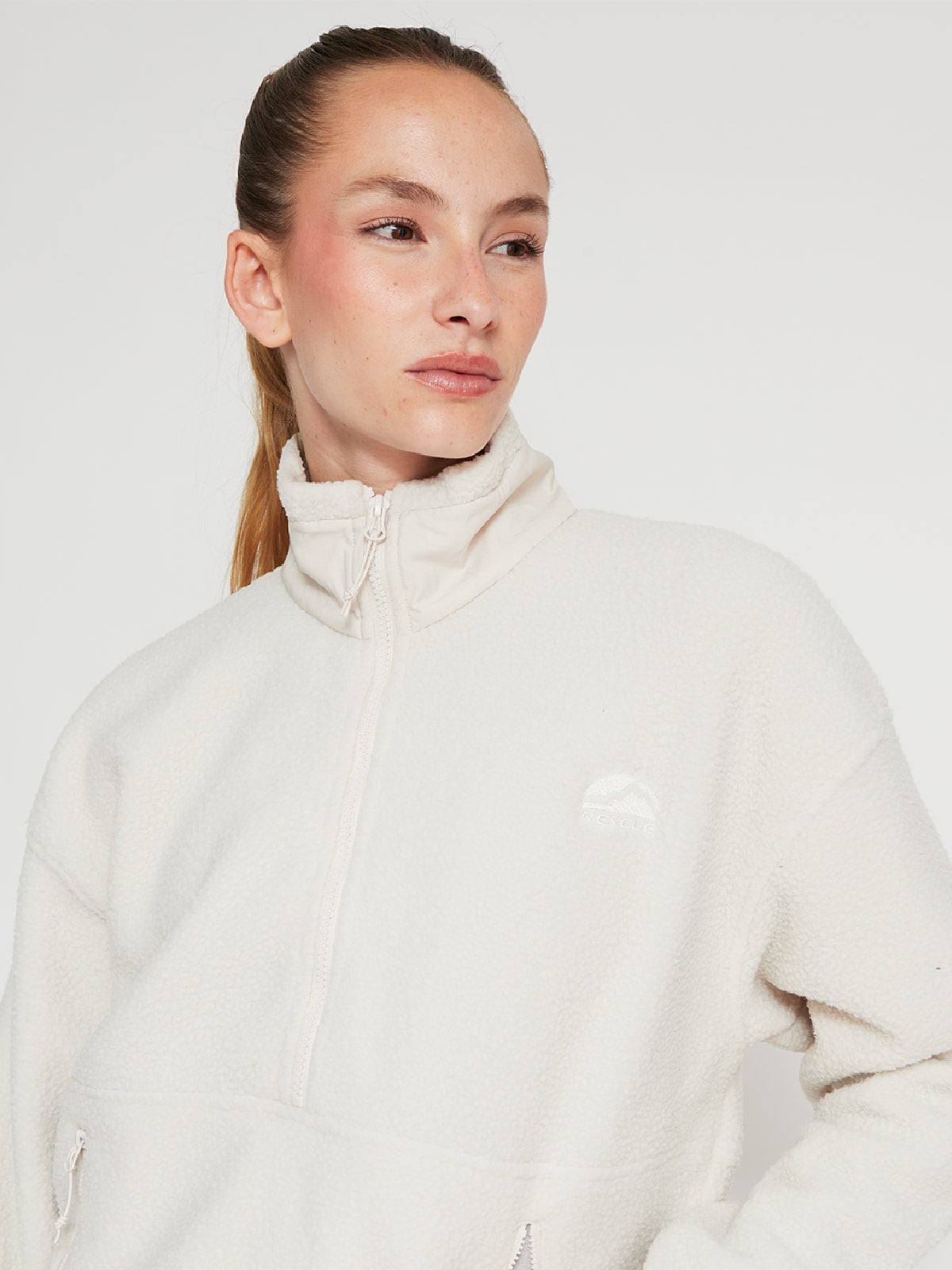 POLERA DEPORTIVA MUJER RESCUE EZIP - 3
