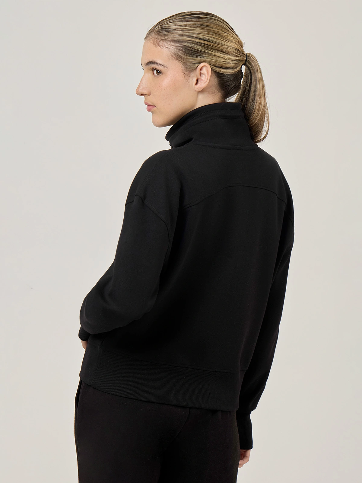 POLERA DEPORTIVA MUJER REVUP CARRY - 2