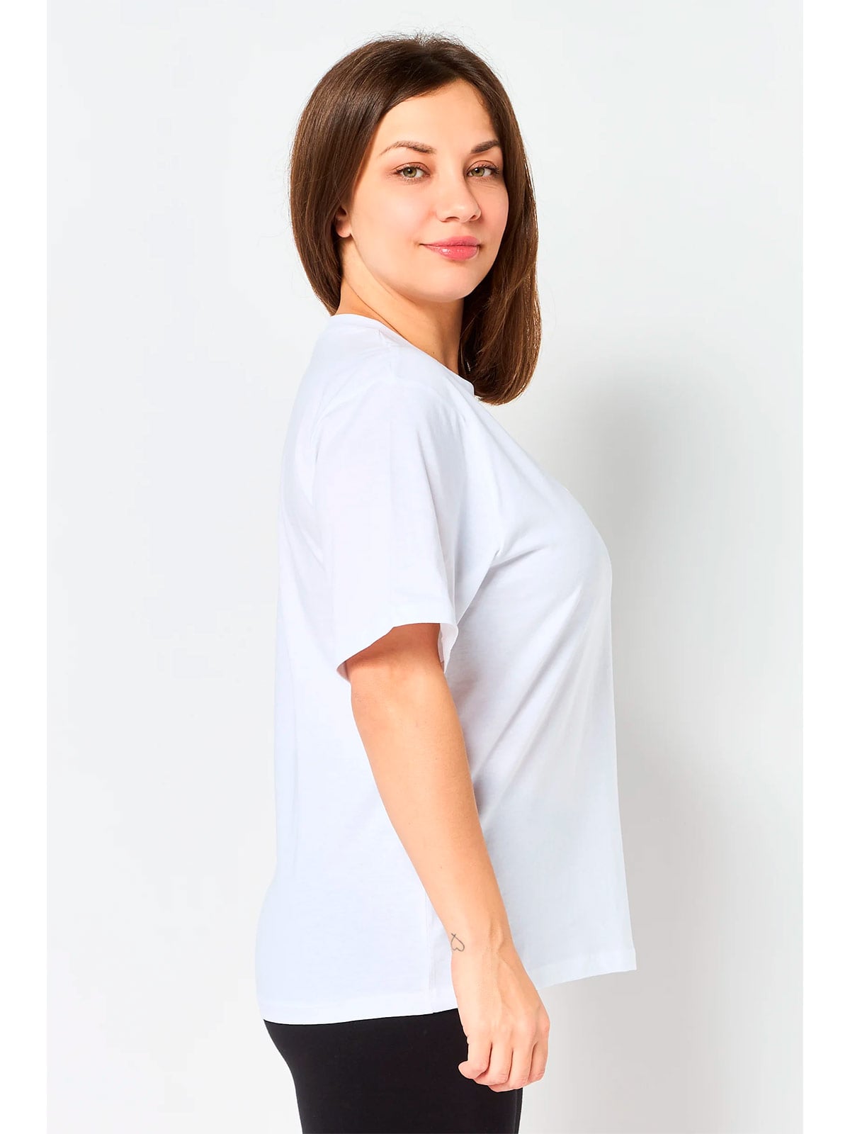 POLERA DEPORTIVA MUJER REEBOK BLANCO W CHEST VECTOR LOGO TEE - 4