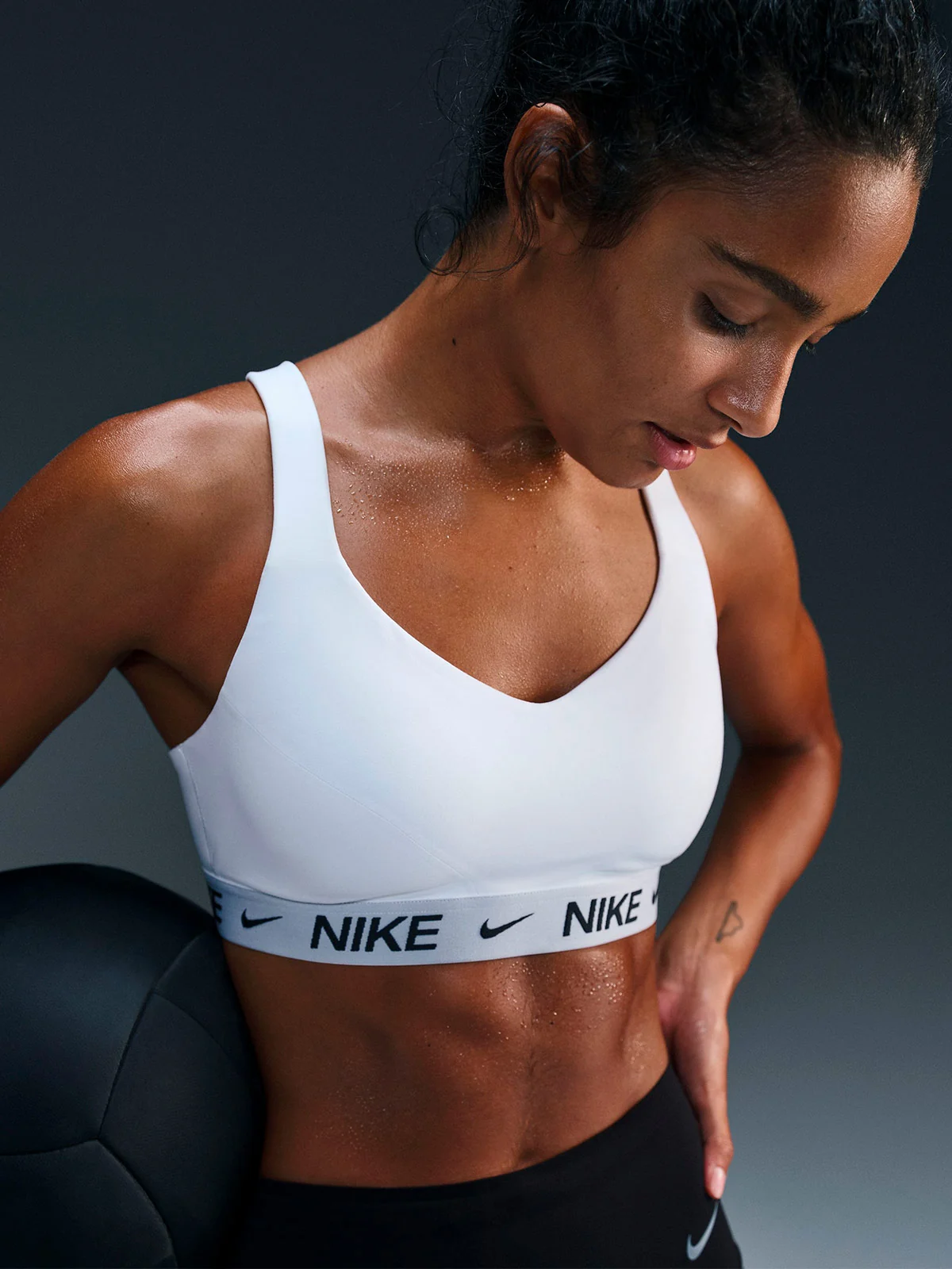 TOP DEPORTIVO MUJER NIKE DF INDY HGH - 1