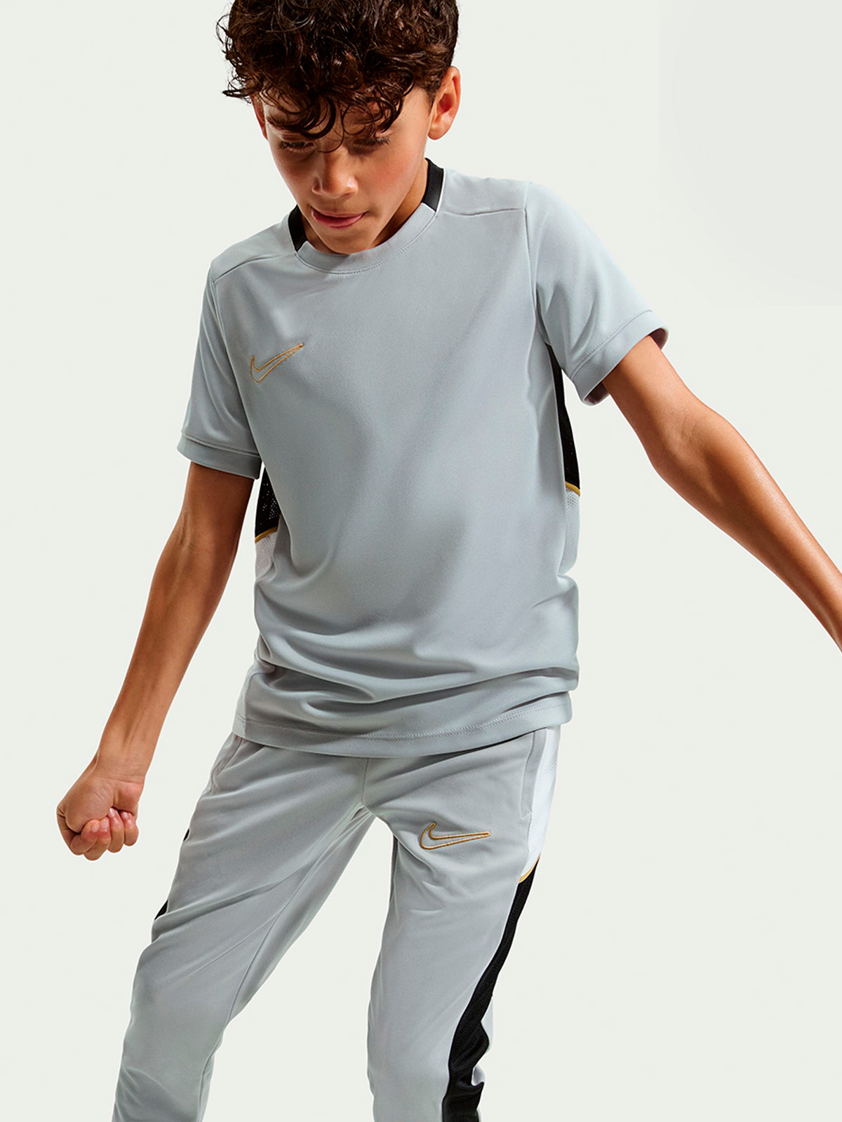 POLO NIÑO NIKE DRI-FIT ACD25 TOP - 3