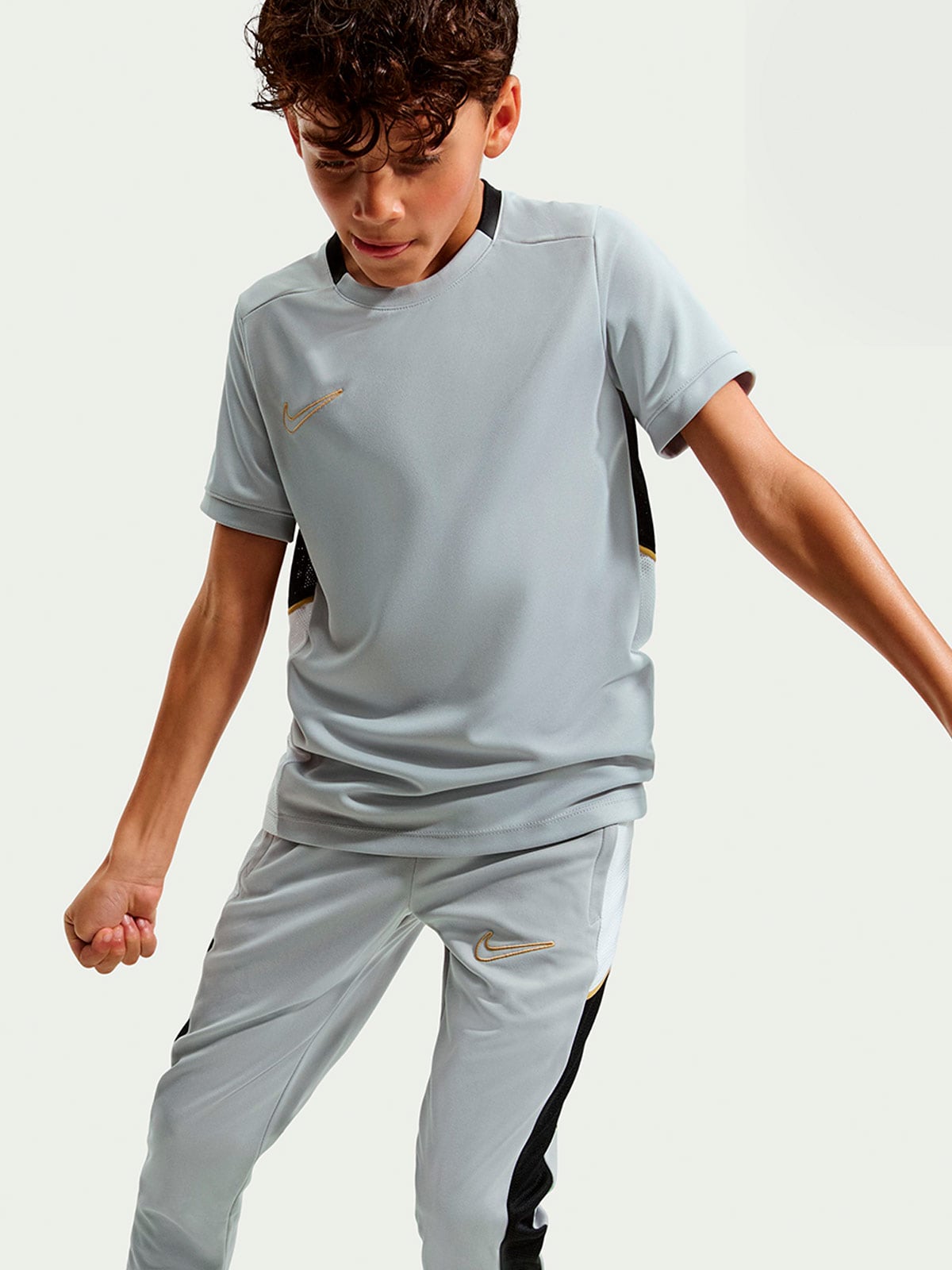 POLO NIÑO NIKE DRI-FIT ACD25 TOP - 3