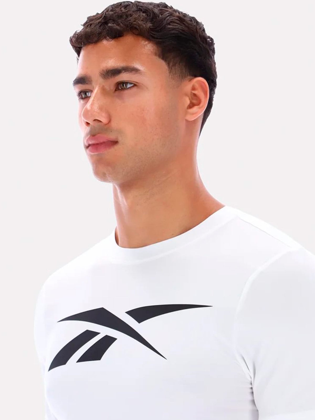 POLO HOMBRE REEBOK JIMMY VECTOR STANDARD FIT TEE - 4